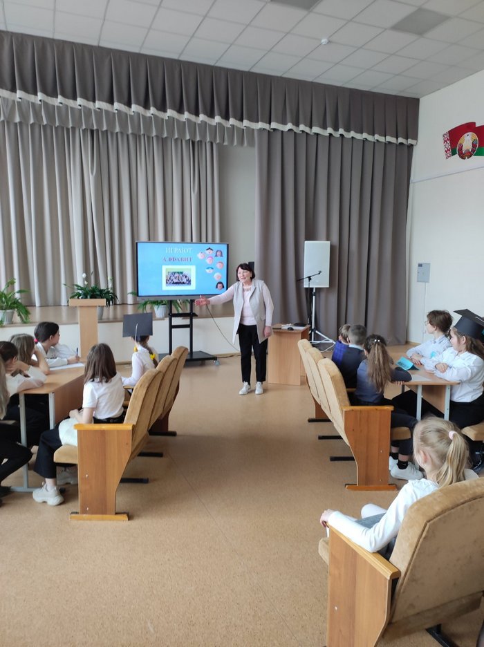 ФОТОФАКТ "Собрание родителей будущих первоклассников" средняя школа №160 г. Минска